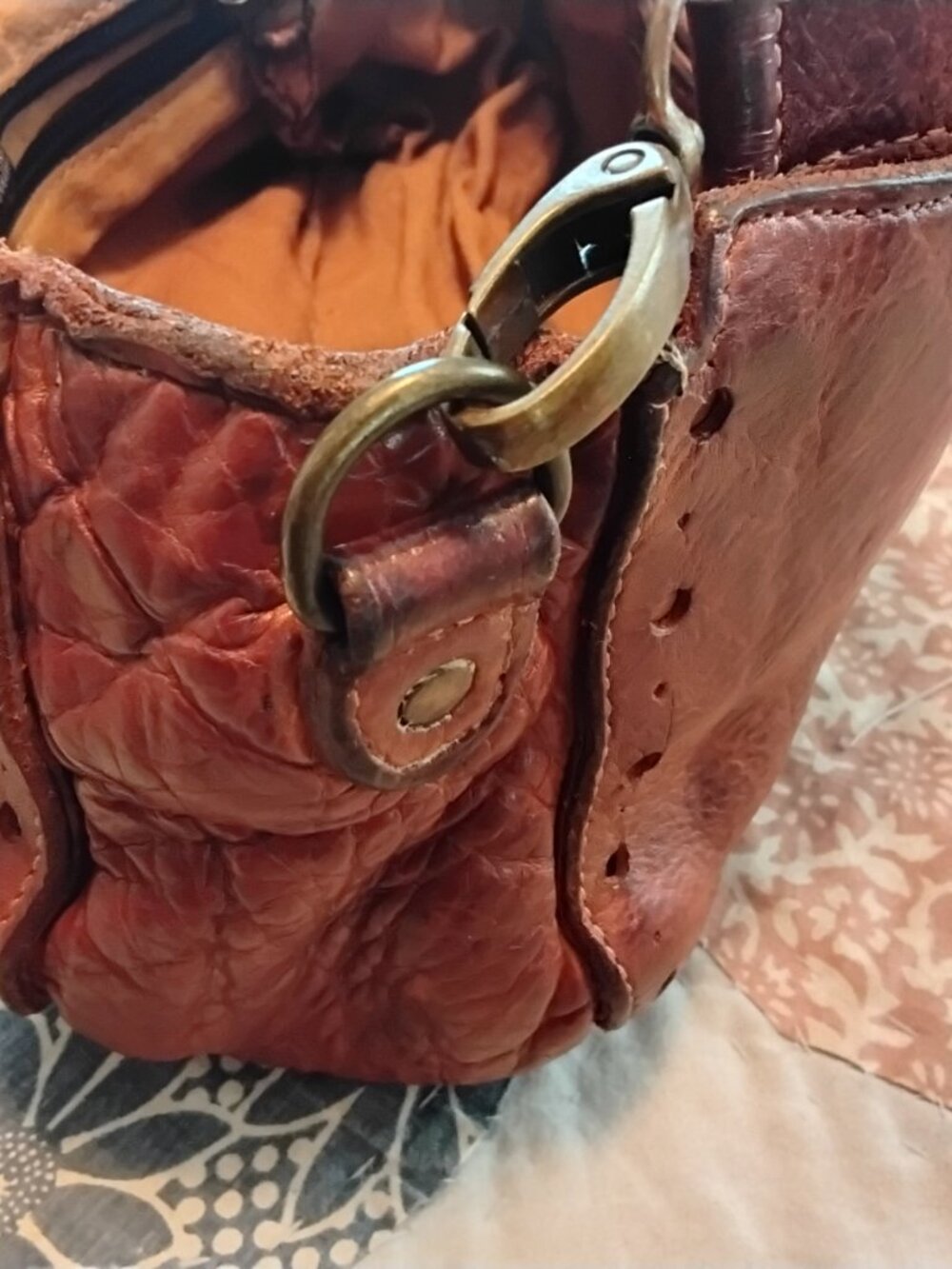 BED STU BROWN LEATHER SMALL CROSSBODY/PURSE - Picture 10 of 14